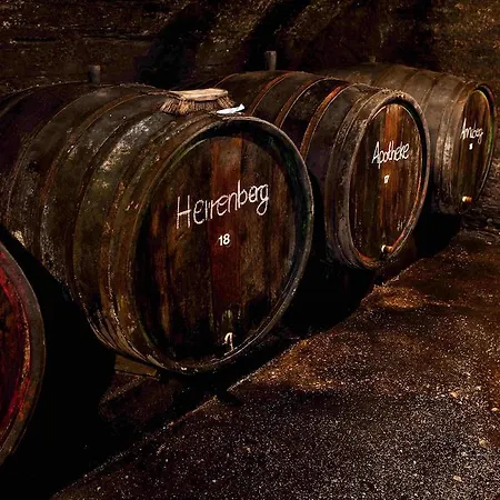 Weingut & Gastehaus Bernhard Eifel